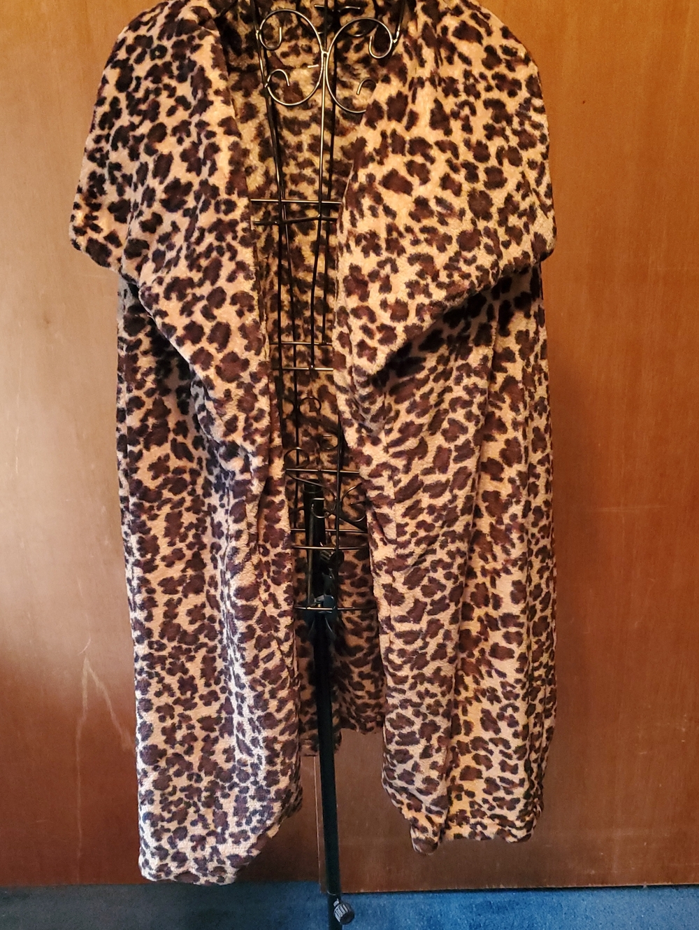 Leopard Faux Fur Draped Cape , With Sleeves